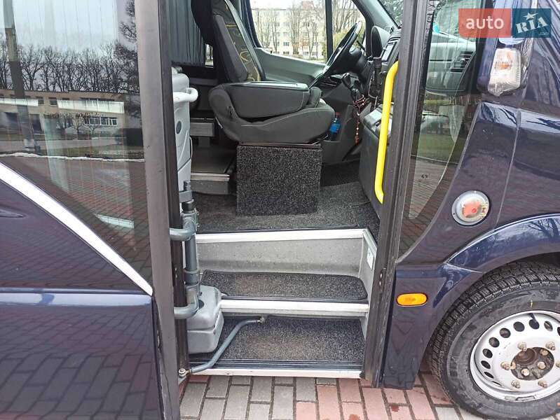 Туристический / Междугородний автобус Mercedes-Benz Sprinter 2015 в Сумах