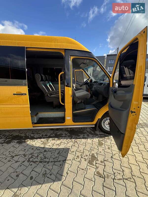 Микроавтобус Mercedes-Benz Sprinter 2006 в Черновцах