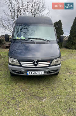 Грузопассажирский фургон Mercedes-Benz Sprinter 2005 в Косове