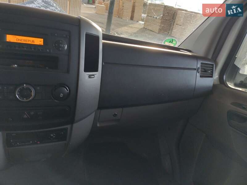 Грузовой фургон Mercedes-Benz Sprinter 2013 в Корце