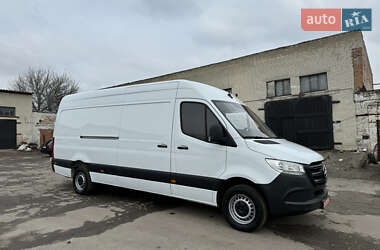 Грузовой фургон Mercedes-Benz Sprinter 2019 в 