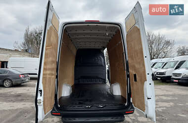 Грузовой фургон Mercedes-Benz Sprinter 2019 в 