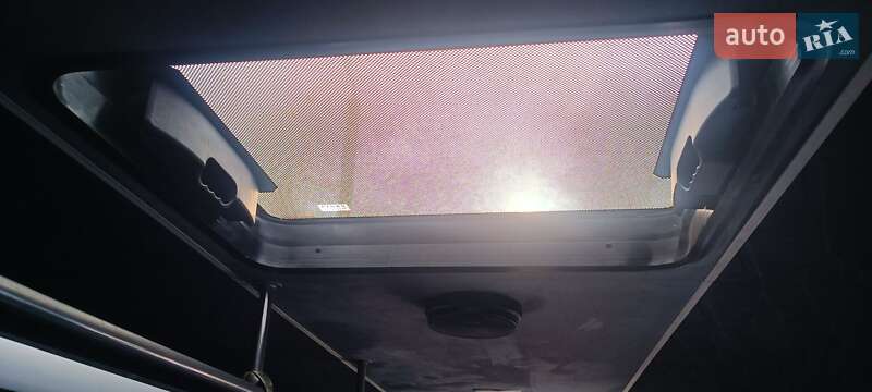 Мікроавтобус Mercedes-Benz Sprinter 2003 в Кривому Розі фото 35 Мікроавтобус Mercedes-Benz Sprinter 2003 в Кривому Розі