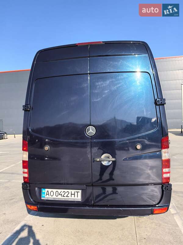 Микроавтобус Mercedes-Benz Sprinter 2011 в Тячеве