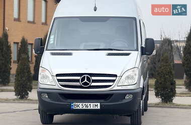 Грузовой фургон Mercedes-Benz Sprinter 2012 в Вараше