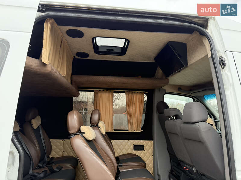 Вантажопасажирський фургон Mercedes-Benz Sprinter 2010 в Коломиї фото 18 Вантажопасажирський фургон Mercedes-Benz Sprinter 2010 в Коломиї