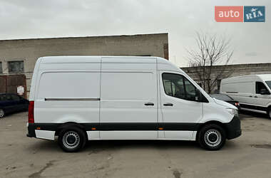 Грузовой фургон Mercedes-Benz Sprinter 2020 в 
