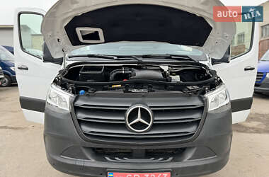 Грузовой фургон Mercedes-Benz Sprinter 2020 в 