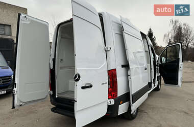 Грузовой фургон Mercedes-Benz Sprinter 2020 в 
