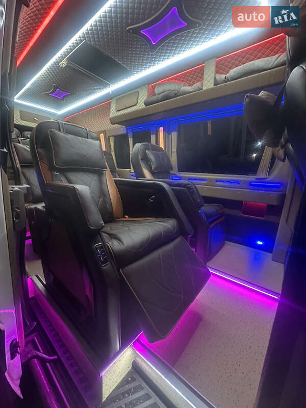 Микроавтобус Mercedes-Benz Sprinter 2017 в Луцке фото 23 Микроавтобус Mercedes-Benz Sprinter 2017 в Луцке
