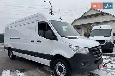 Вантажний фургон Mercedes-Benz Sprinter 2019 в Рівному