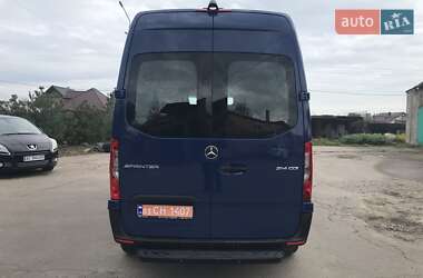 Грузовой фургон Mercedes-Benz Sprinter 2018 в Нововолынске