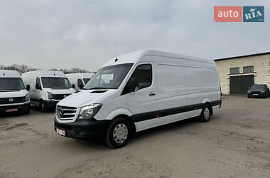 Вантажний фургон Mercedes-Benz Sprinter 2017 в Рівному