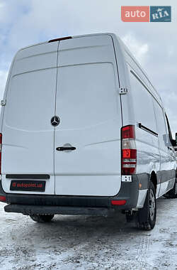 Грузовой фургон Mercedes-Benz Sprinter 2009 в Белогородке