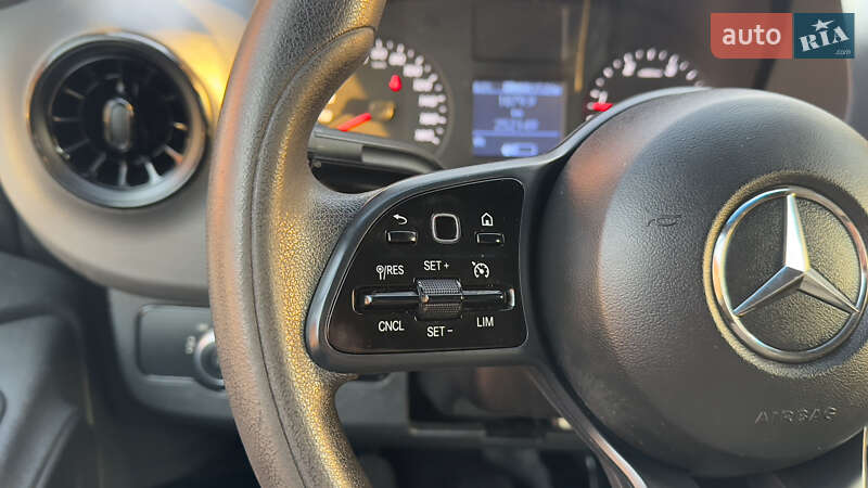 Вантажний фургон Mercedes-Benz Sprinter 2020 в Сваляві