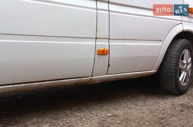 Микроавтобус Mercedes-Benz Sprinter 2005 в 