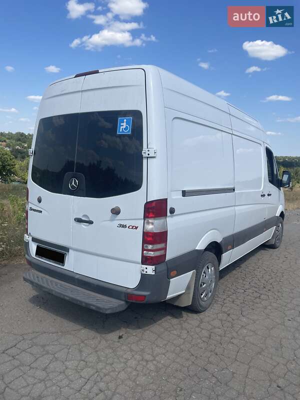 Вантажний фургон Mercedes-Benz Sprinter 2013 в 