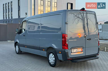 Вантажний фургон Mercedes-Benz Sprinter 2021 в 