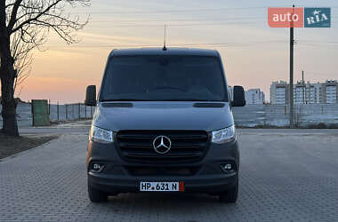 Вантажний фургон Mercedes-Benz Sprinter 2021 в 