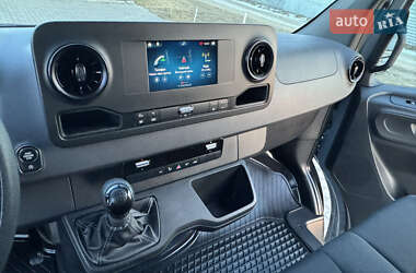 Вантажний фургон Mercedes-Benz Sprinter 2021 в 