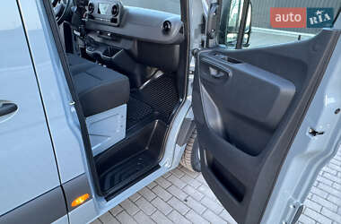 Вантажний фургон Mercedes-Benz Sprinter 2021 в 