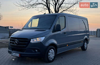 Вантажний фургон Mercedes-Benz Sprinter 2021 в 