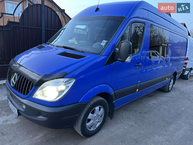 Микроавтобус Mercedes-Benz Sprinter 2013 в 