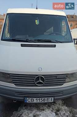 Вантажний фургон Mercedes-Benz Sprinter 1998 в Ніжині