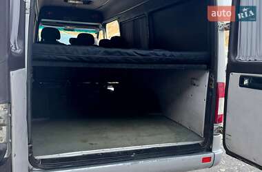 Вантажопасажирський фургон Mercedes-Benz Sprinter 2004 в 