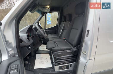 Грузовой фургон Mercedes-Benz Sprinter 2020 в 