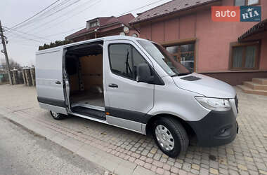 Грузовой фургон Mercedes-Benz Sprinter 2020 в 