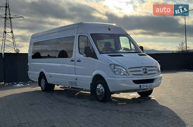 Пригородный автобус Mercedes-Benz Sprinter 2012 в Ивано-Франковске