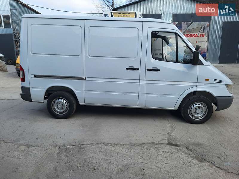 Вантажний фургон Mercedes-Benz Sprinter 2003 в Білій Церкві