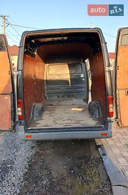 Вантажний фургон Mercedes-Benz Sprinter 2004 в Ужгороді