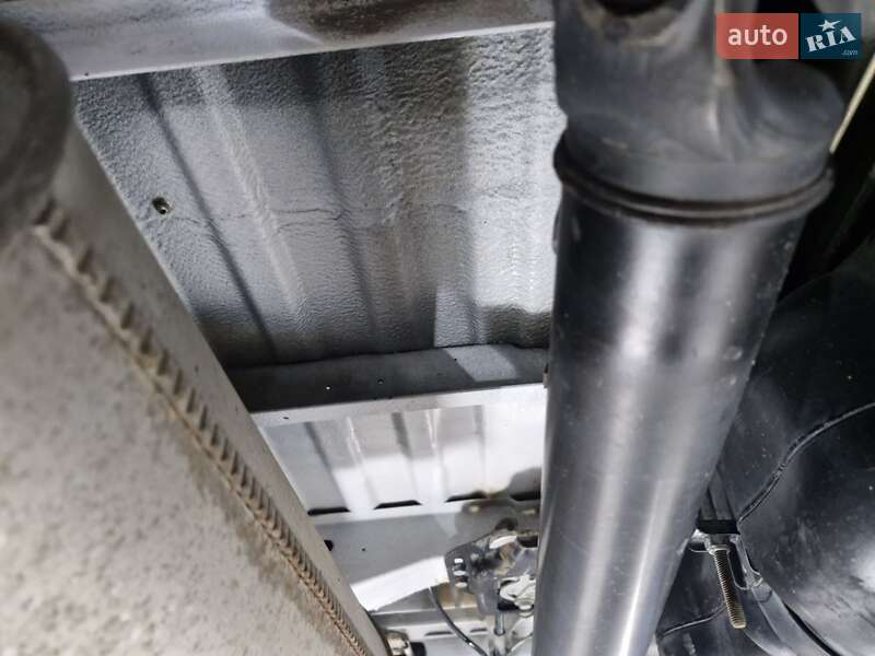 Вантажний фургон Mercedes-Benz Sprinter 2003 в Білій Церкві