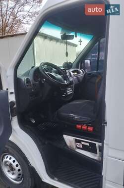 Микроавтобус Mercedes-Benz Sprinter 2000 в 