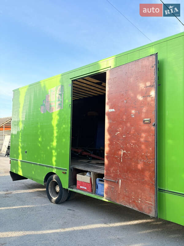 Грузовой фургон Mercedes-Benz Sprinter 2005 в Баре
