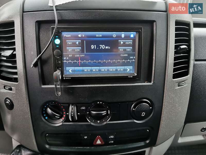 Грузопассажирский фургон Mercedes-Benz Sprinter 2010 в Хмельницком