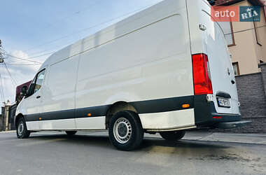 Грузовой фургон Mercedes-Benz Sprinter 2018 в 