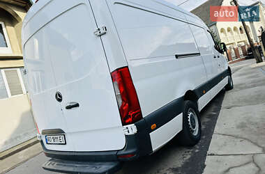 Грузовой фургон Mercedes-Benz Sprinter 2018 в 