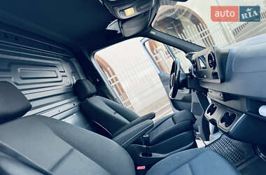 Грузовой фургон Mercedes-Benz Sprinter 2018 в 