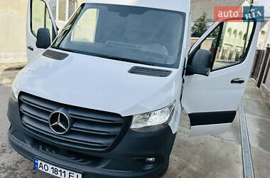 Грузовой фургон Mercedes-Benz Sprinter 2018 в 
