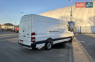 Грузовой фургон Mercedes-Benz Sprinter 2016 в 