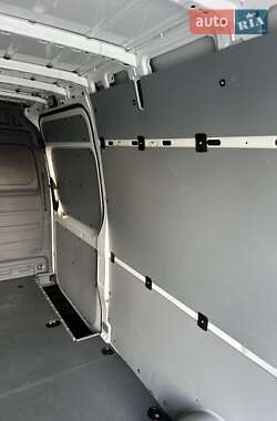 Грузовой фургон Mercedes-Benz Sprinter 2016 в 