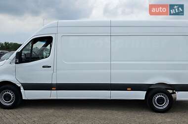 Грузовой фургон Mercedes-Benz Sprinter 2020 в 