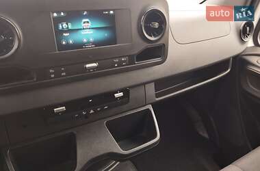 Грузовой фургон Mercedes-Benz Sprinter 2020 в 