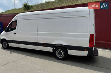 Грузовой фургон Mercedes-Benz Sprinter 2018 в 