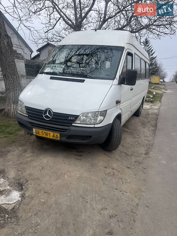 Городской автобус Mercedes-Benz Sprinter 2001 в 