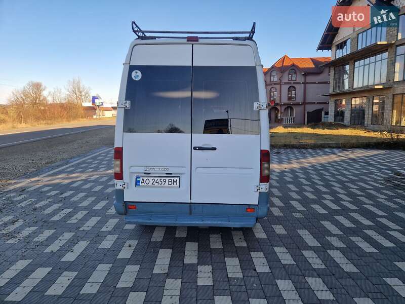 Мікроавтобус Mercedes-Benz Sprinter 2000 в Тячеві