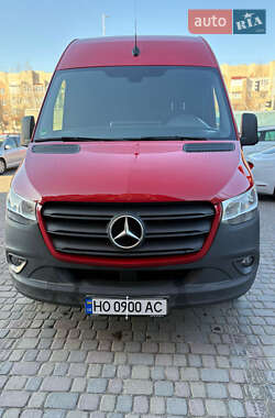 Грузовой фургон Mercedes-Benz Sprinter 2019 в 
